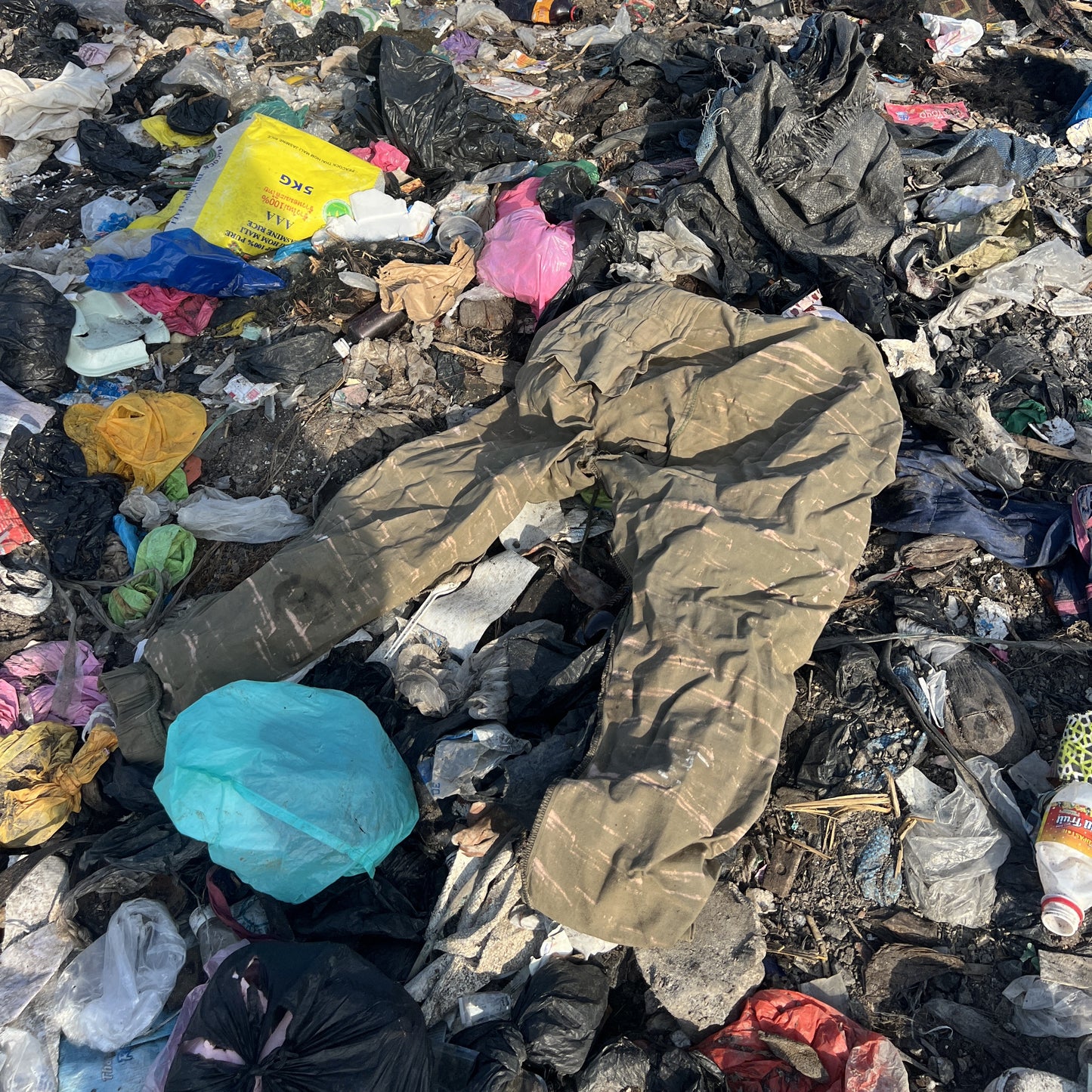 Upcycling Rock - braun&schwarz