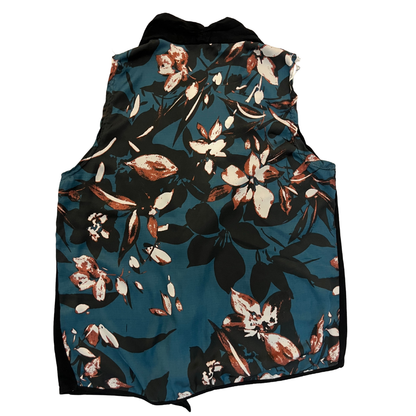 Upcycling Weste mit floralen Details