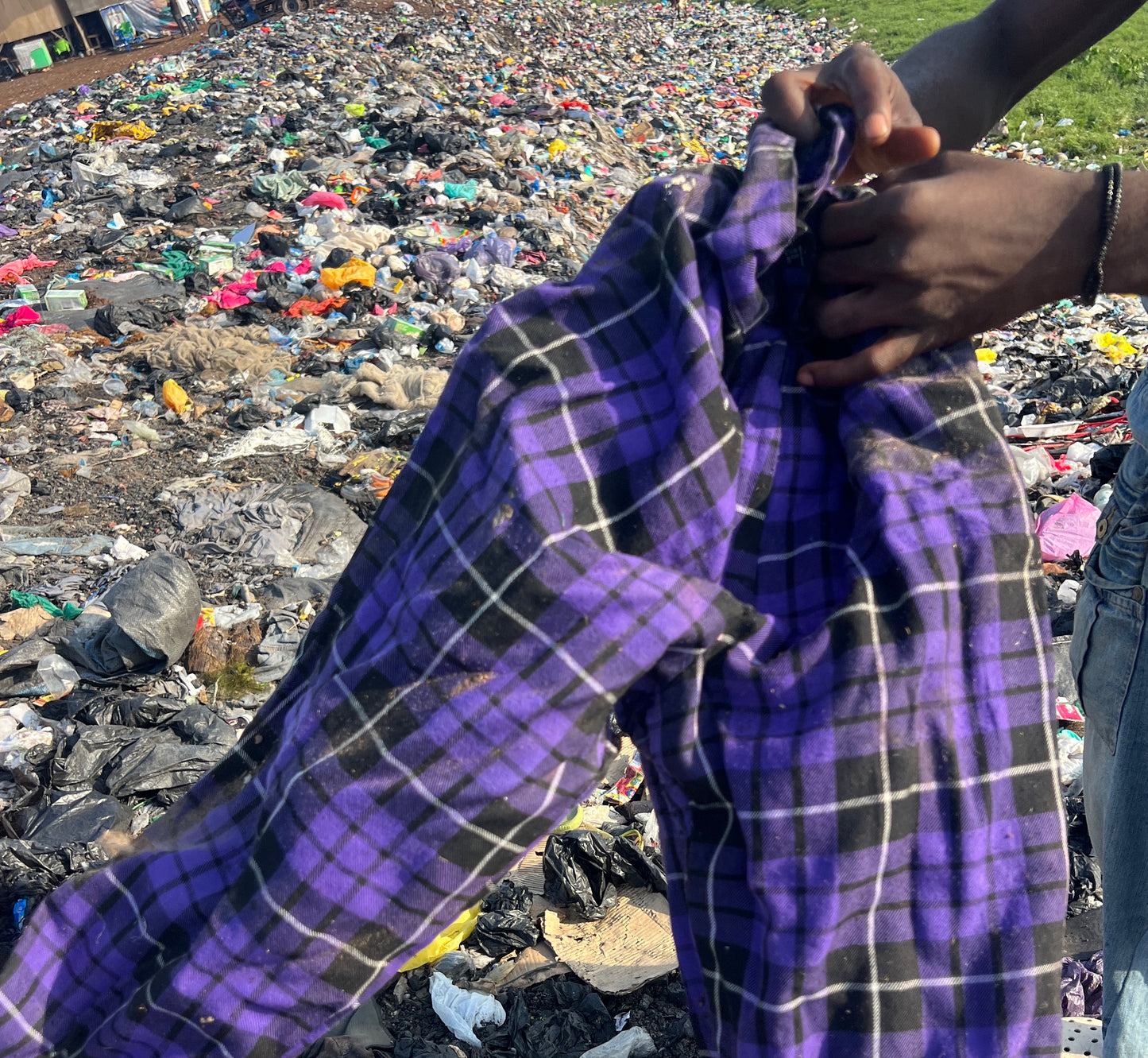 Upcycling Hose – Lila Schwarz Kariert