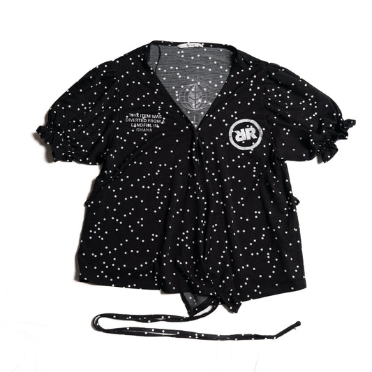 Upcycling-Bluse mit kleinen Polka Dots