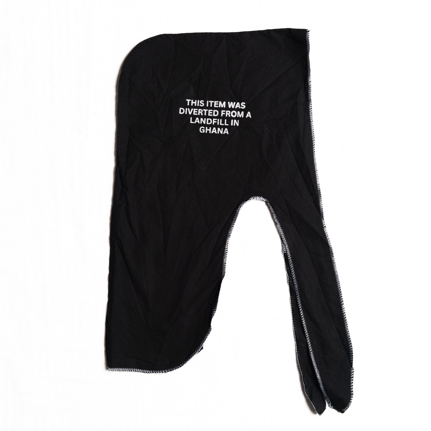 Upcycling-Kapuze in Schwarz